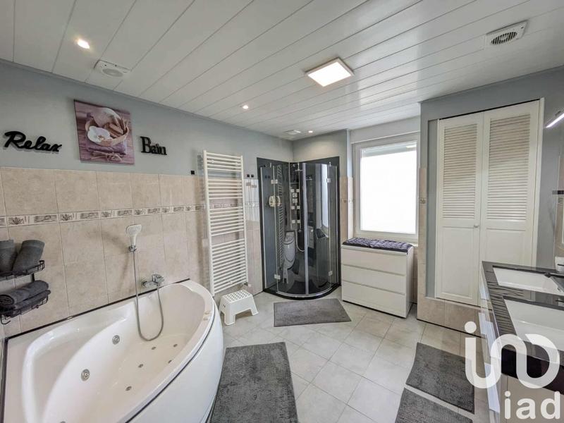 Maison - 103 m² - 4 pièces