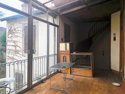 Maison - 196 m² - 8 pièces