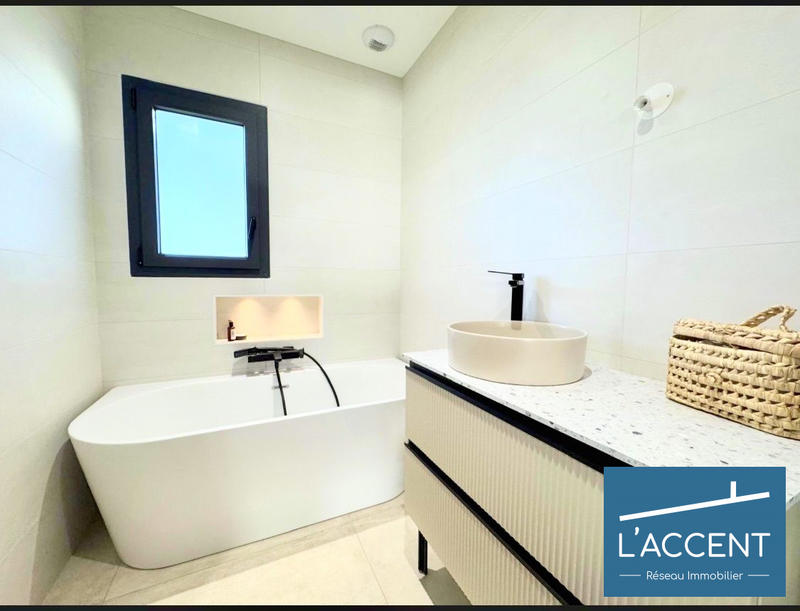 Maison - 130 m² - 4 pièces