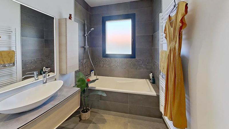 Maison - 130 m² - 4 pièces