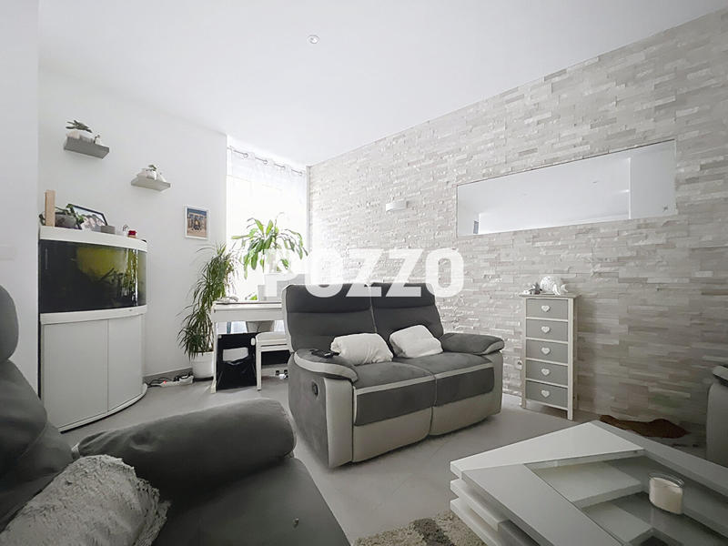 Maison - 104 m² - 5 pièces