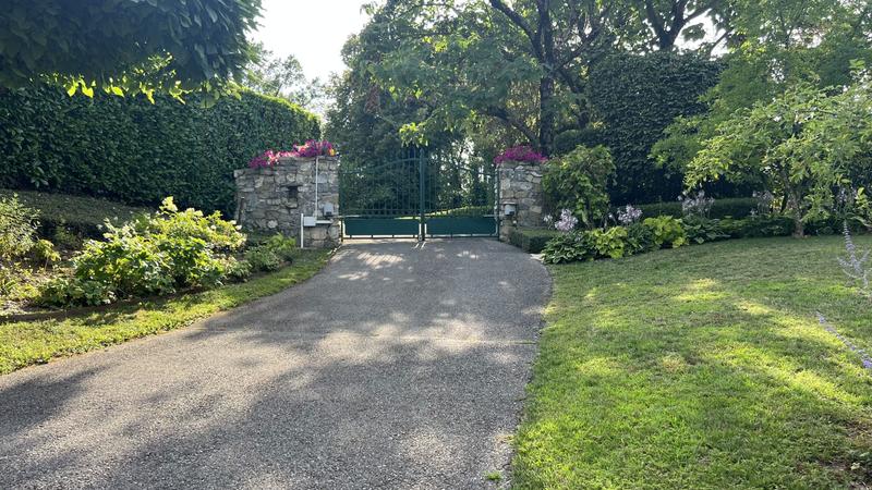 Villa - 292 m² - 8 pièces