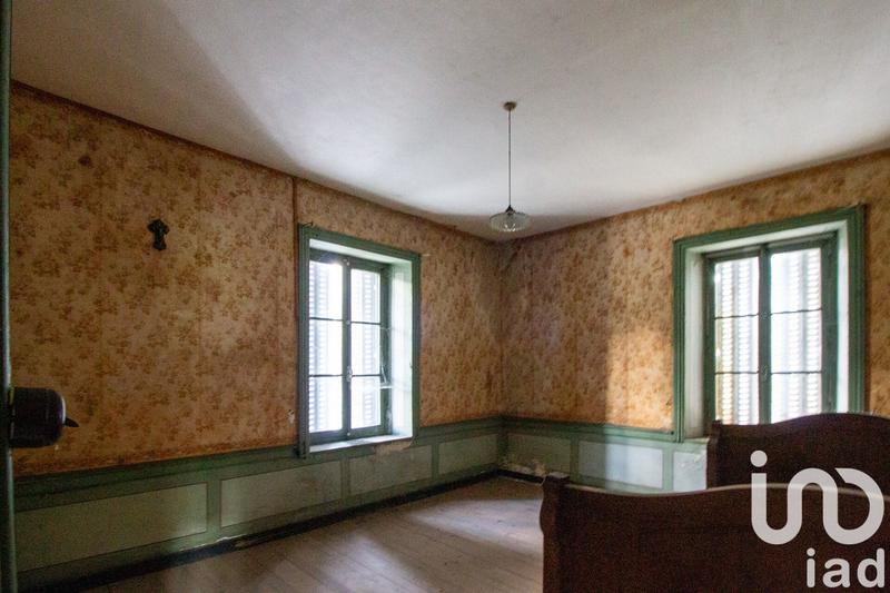 Maison - 260 m² - 10 pièces