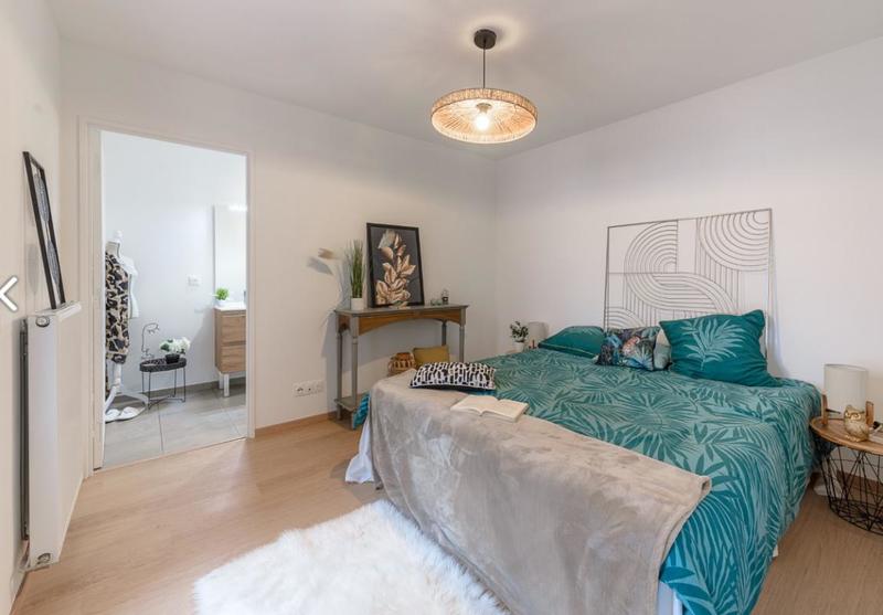 Appartement - 97 m² - 5 pièces