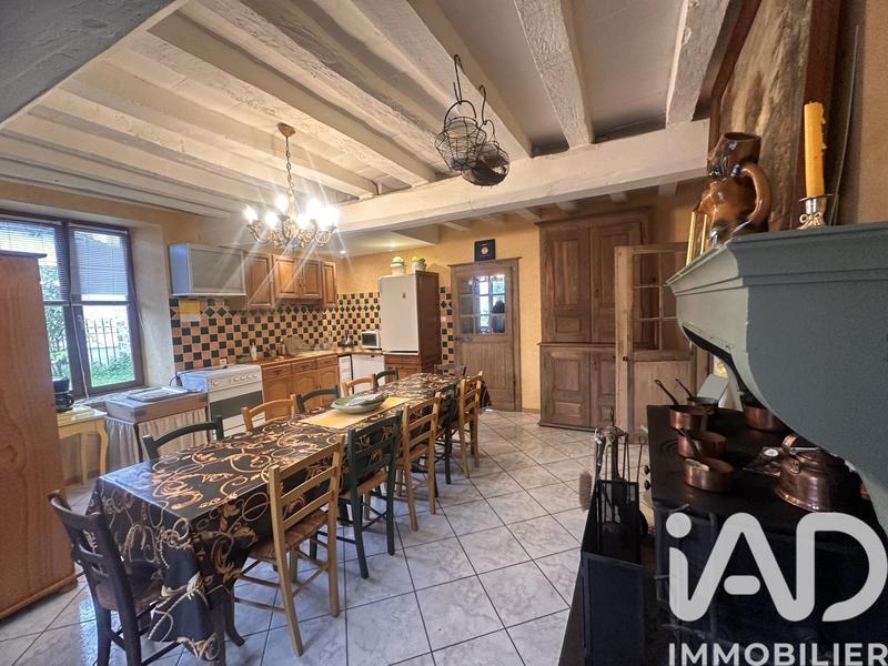 Maison de village - 220 m² - 7 pièces