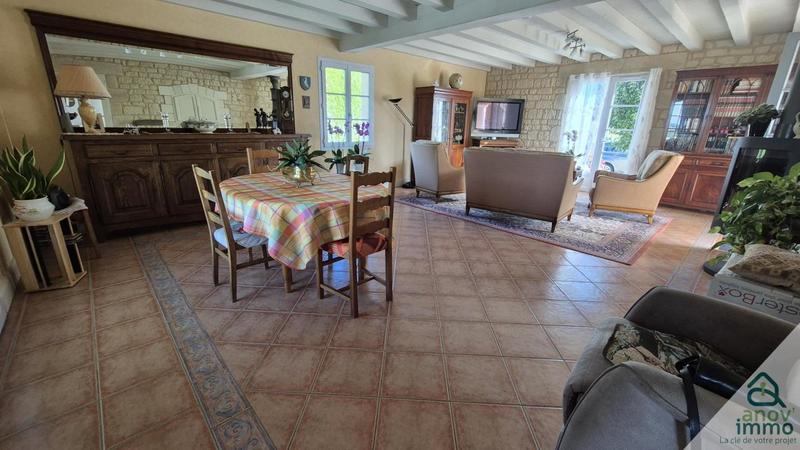 Maison - 138 m² - 6 pièces