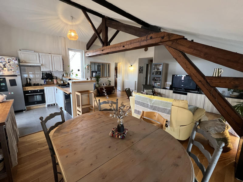 Appartement - 100 m² - 4 pièces