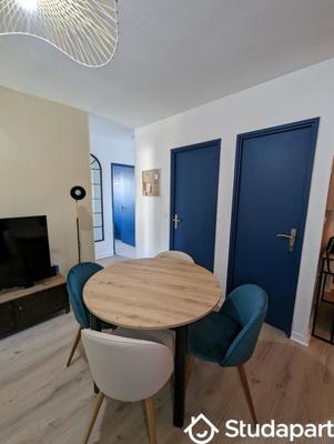 Chambre - 11 m² - 1 pièce