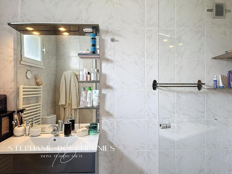 Maison - 176 m² - 7 pièces