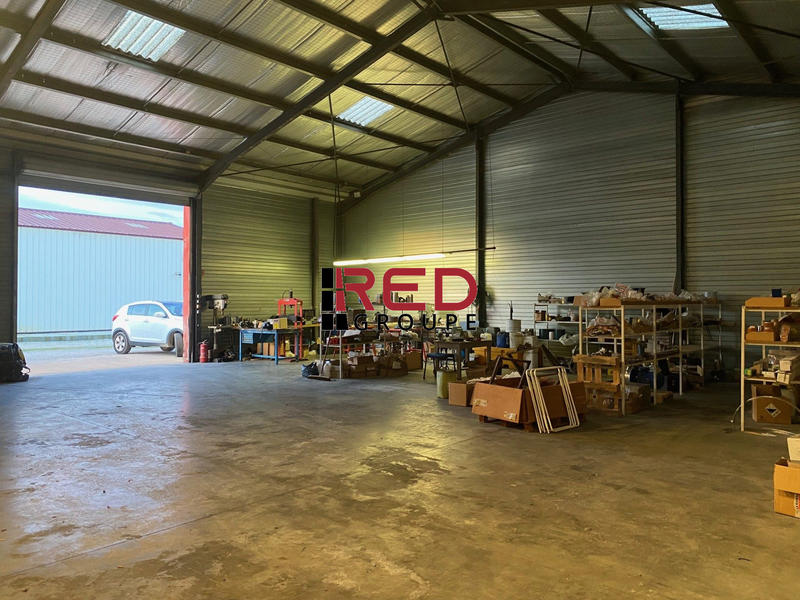 Entrepôt - 335 m²