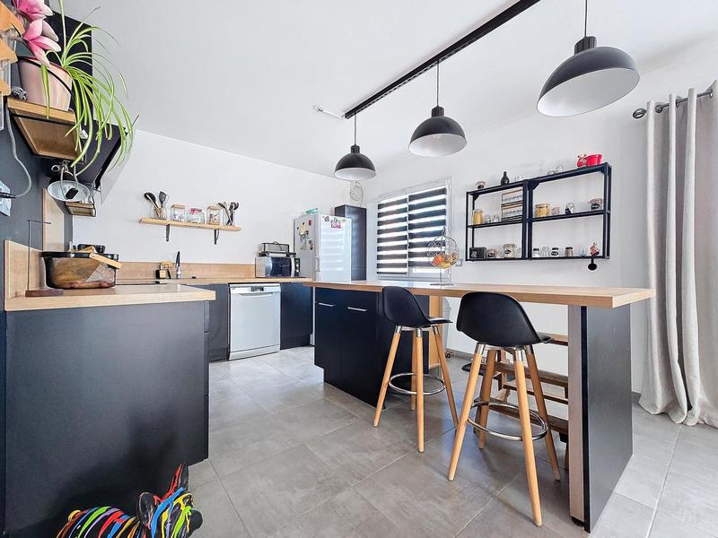 Maison - 96 m² - 4 pièces