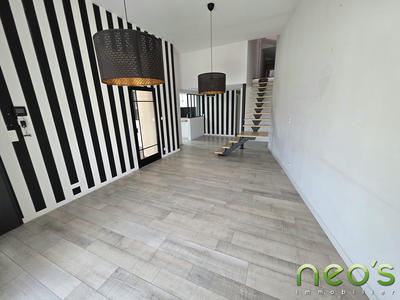 Maison - 263 m² - 12 pièces