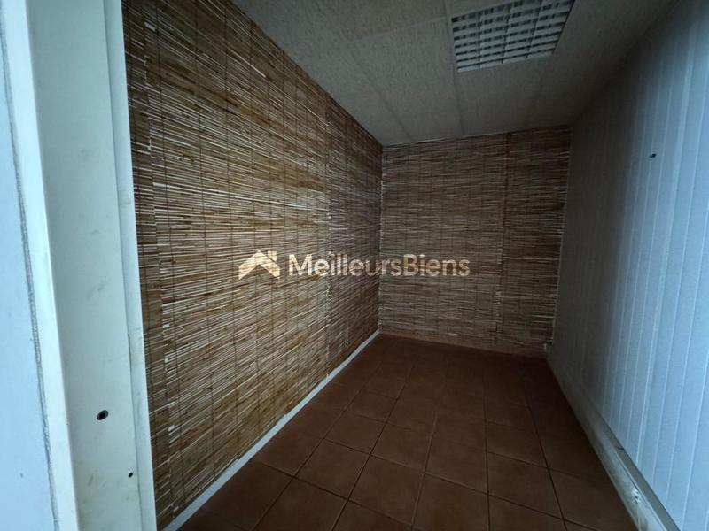 Local d'activité / Entrepôt - 50 m² - 4 pièces