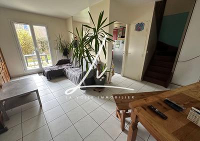 Maison - 88 m² - 5 pièces
