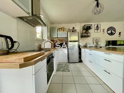 Maison - 162 m² - 6 pièces