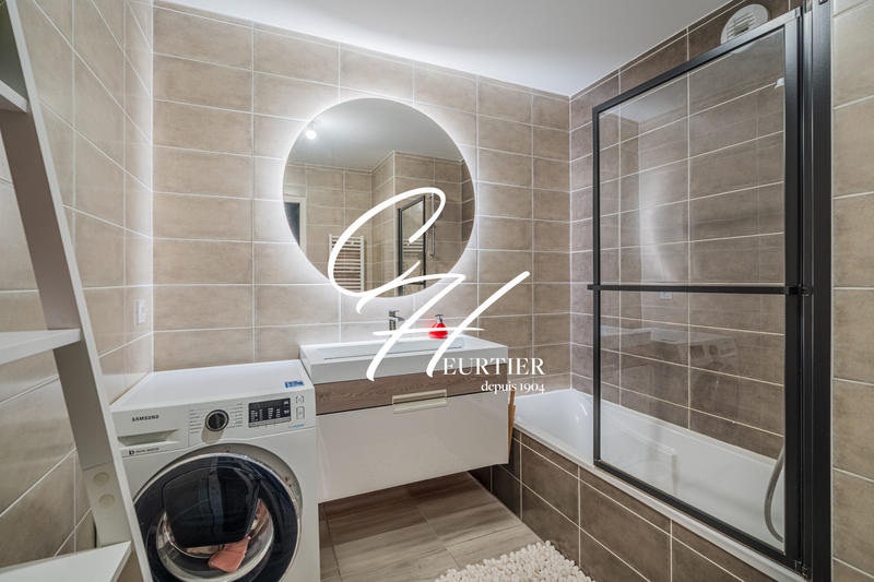 Appartement - 83 m² - 4 pièces