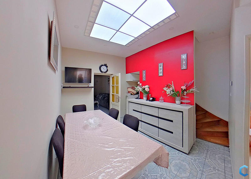 Maison - 110 m² - 5 pièces