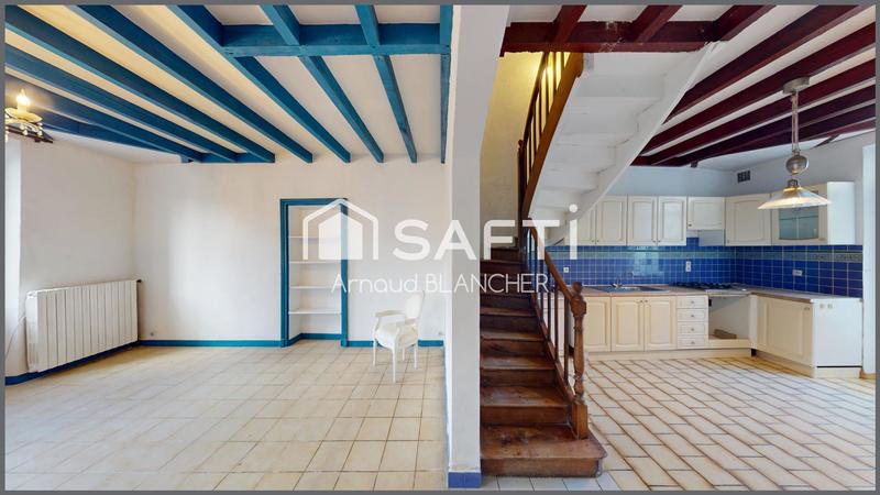 Maison - 93 m² - 4 pièces