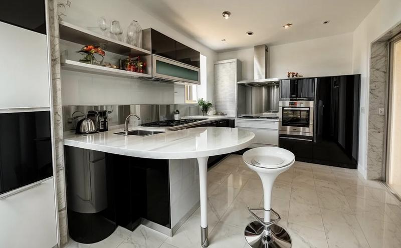 Grange - 185 m² - 7 pièces