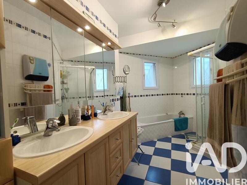 Maison - 112 m² - 5 pièces