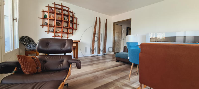 Appartement - 93 m² - 4 pièces