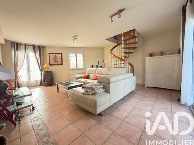 Maison - 163 m² - 7 pièces