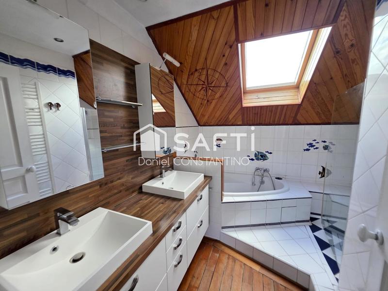 Appartement - 103 m² - 5 pièces