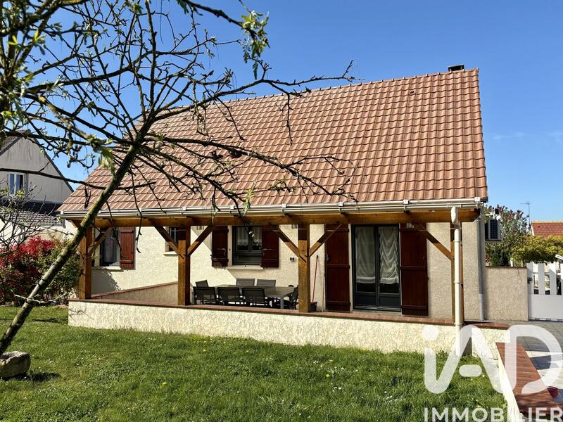 Maison - 90 m² - 5 pièces