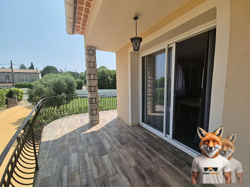 Maison traditionnelle - 179 m² - 9 pièces