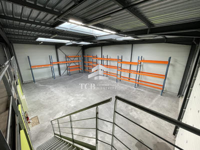 Local d'activités - 476 m²