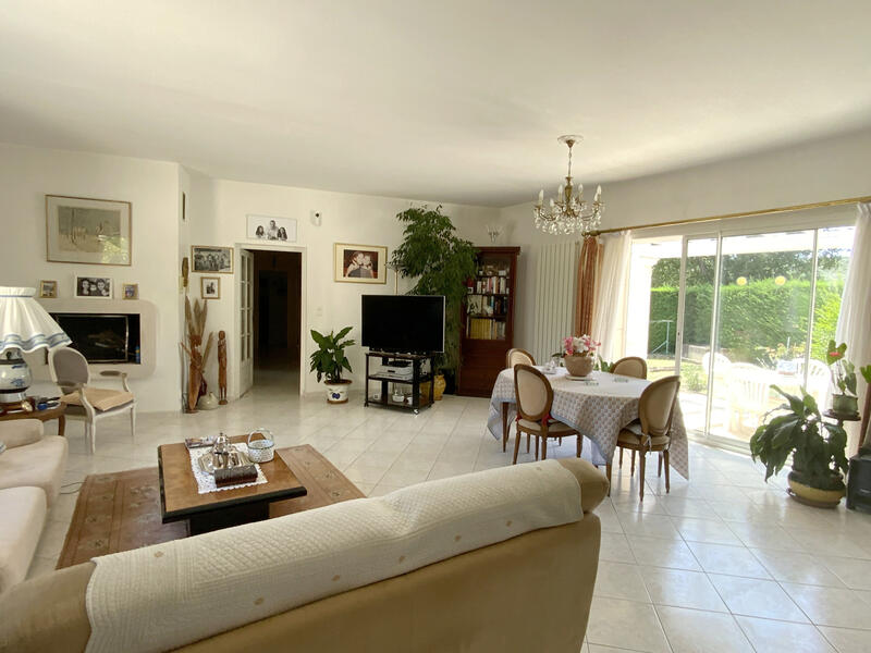 Maison - 167 m² - 5 pièces