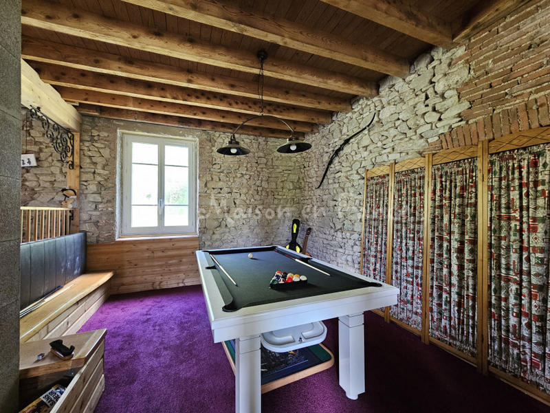 Maison - 200 m² - 7 pièces