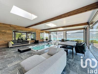 Maison - 332 m² - 8 pièces