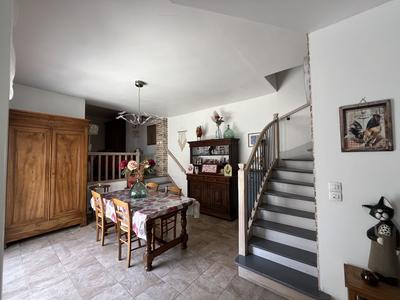 Maison - 136 m² - 7 pièces
