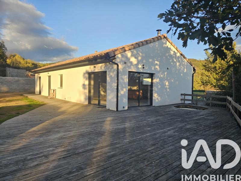 Maison - 111 m² - 5 pièces