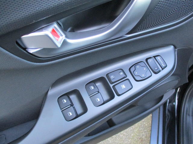 Hyundai Kona Executive 1.6 Hybrid 141 cv