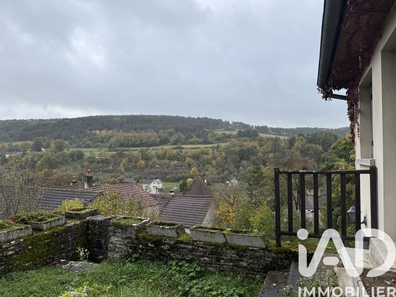 Maison - 223 m² - 11 pièces