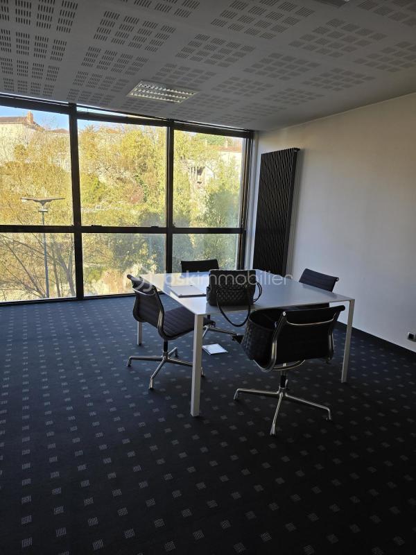 Immeuble - 270 m² - 10 pièces