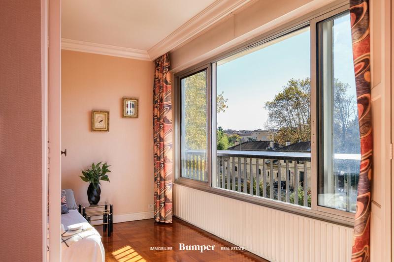 Appartement - 146 m² - 3 pièces