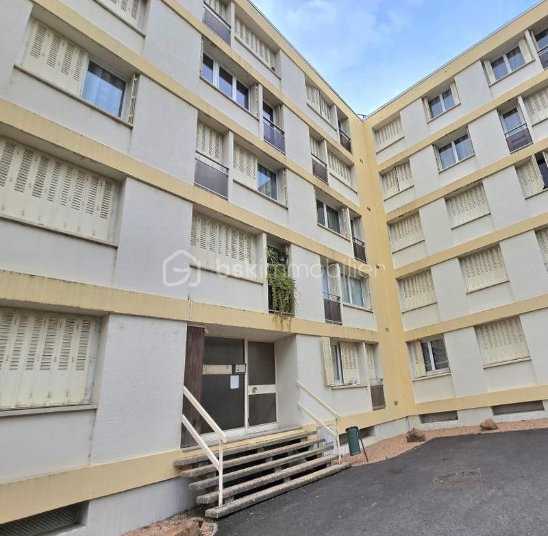 Appartement - 67 m² - 4 pièces