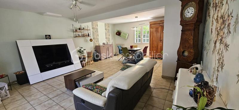 Maison traditionnelle - 159 m² - 6 pièces