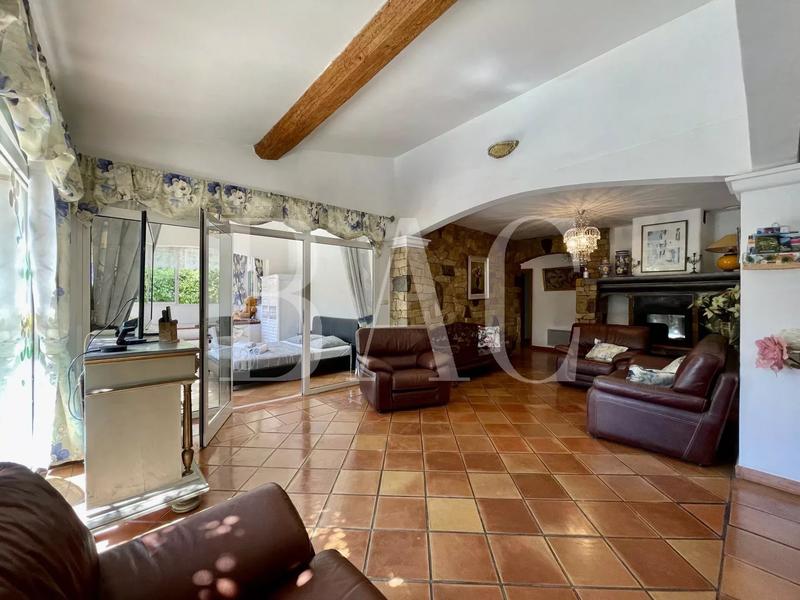 Villa - 134 m² - 5 pièces