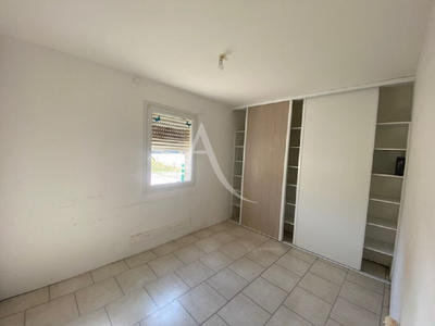 Local d'activité / Entrepôt - 159 m²