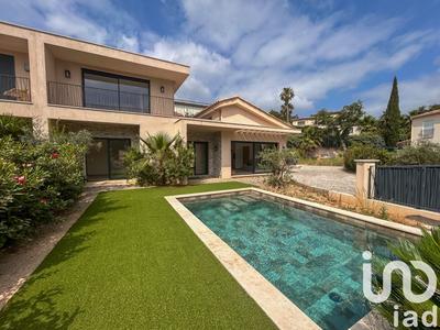 Maison - 126 m² - 5 pièces