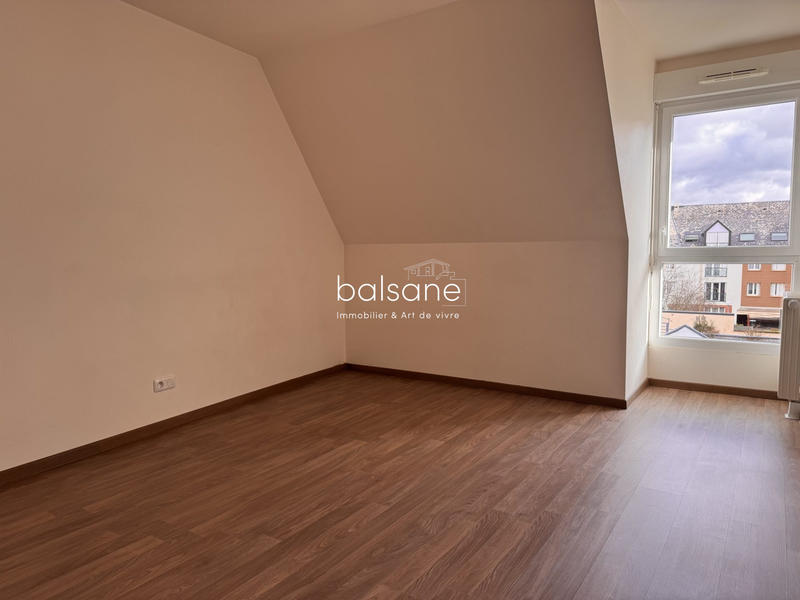 Appartement - 85 m² - 4 pièces