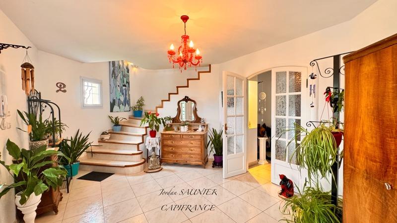 Villa - 273 m² - 7 pièces