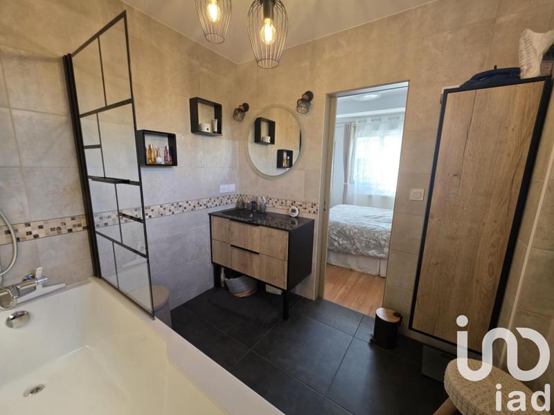 Maison - 181 m² - 8 pièces