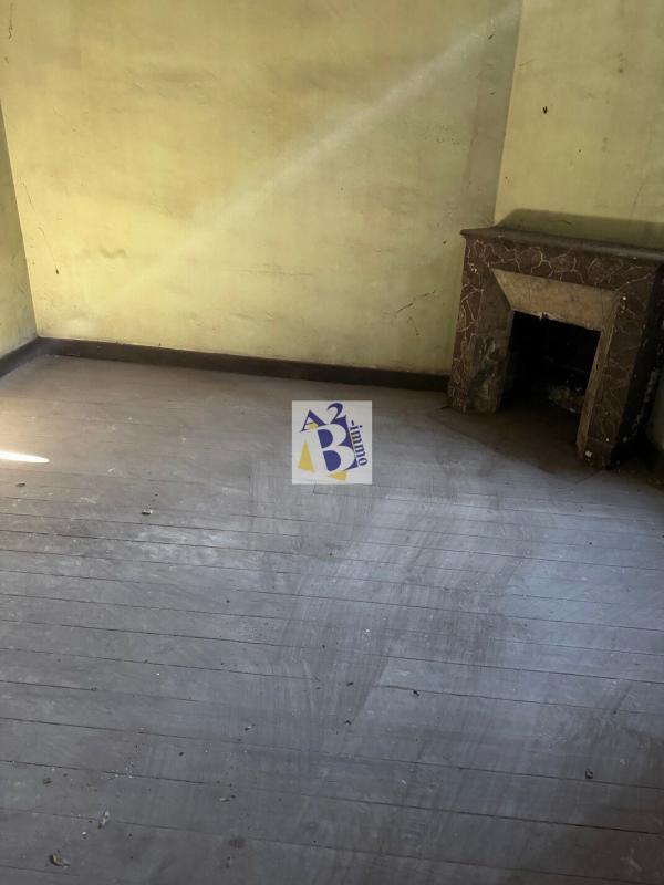 Maison de ville - 377 m²