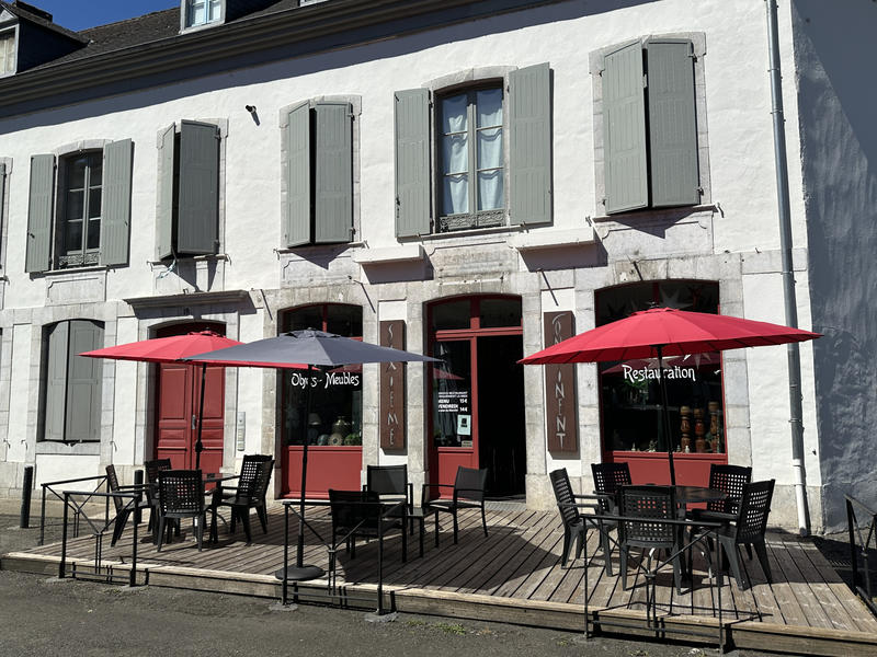 Fonds de commerce - Magasins - 195 m²