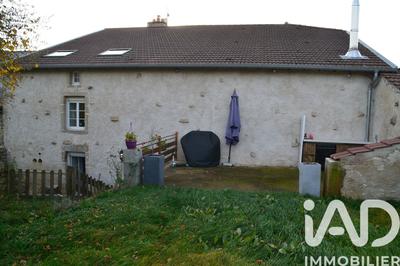 Maison - 243 m² - 8 pièces